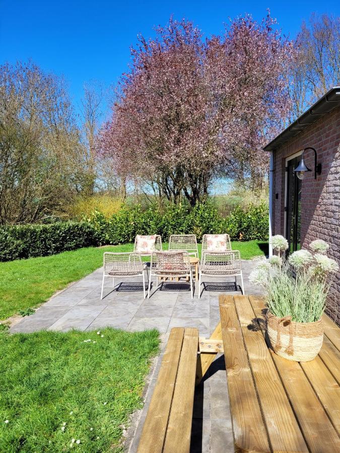 Bohemian Wellness Met Hottub & Sauna Ewijk Exterior photo