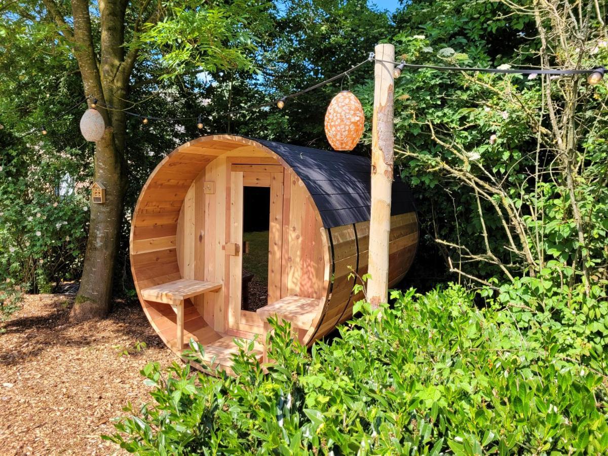 Bohemian Wellness Met Hottub & Sauna Ewijk Exterior photo